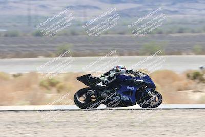 media/Oct-05-2025-CVMA (Sun) [[beeef4f201]]/Race 10-Formula Lightweight Twins Shootout/